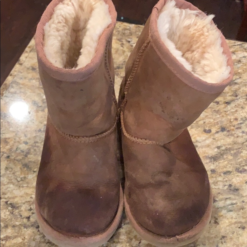 used size 10 UGGS girls boots